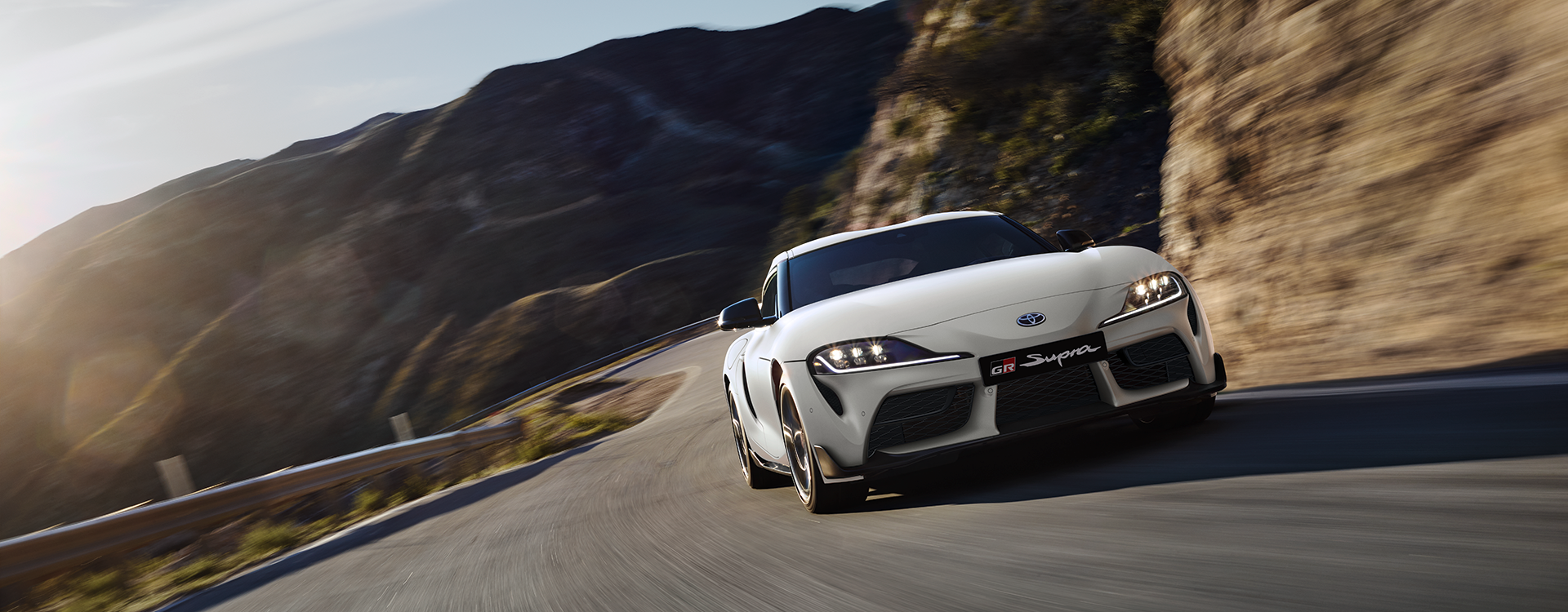 toyota-supra-2019-hero-lg_tcm-22-1613160.jpg